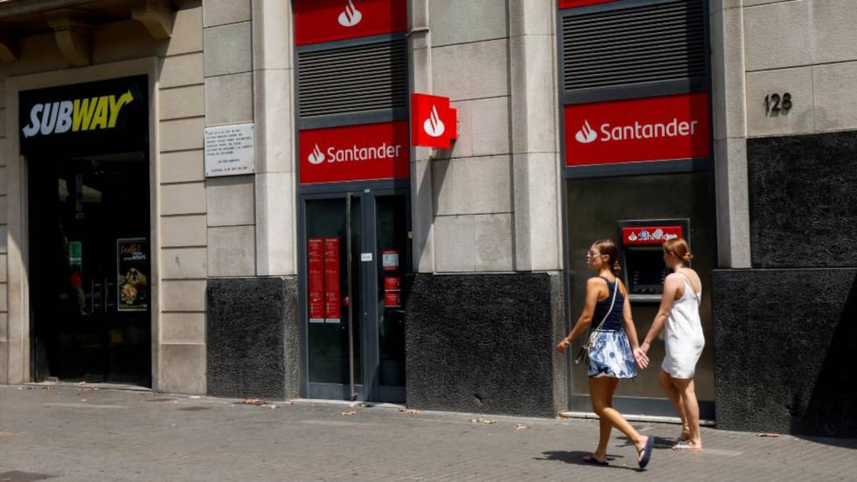 El Santander Lanza Una Opa Sobre La Empresa Titular De Todas Sus