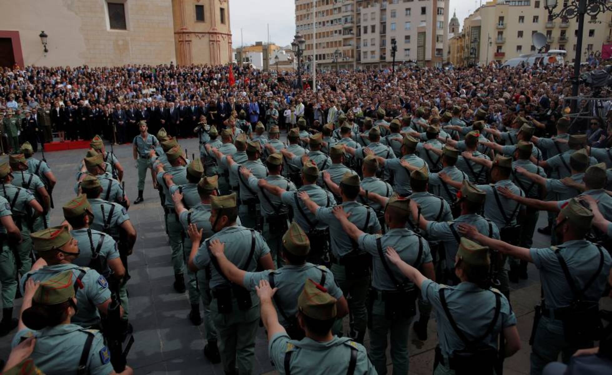 El Ejército y la Guardia Civil vuelven a excluir a quienes no tengan