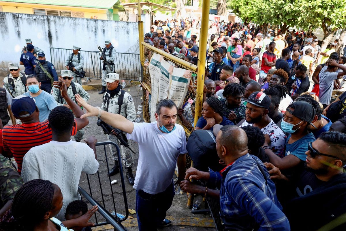 Más de 2 000 migrantes protestan en la Comar de Tapachula por la