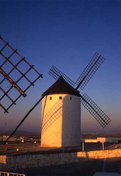 Molinos De Viento En Campo De Criptana Babelia El Pa S