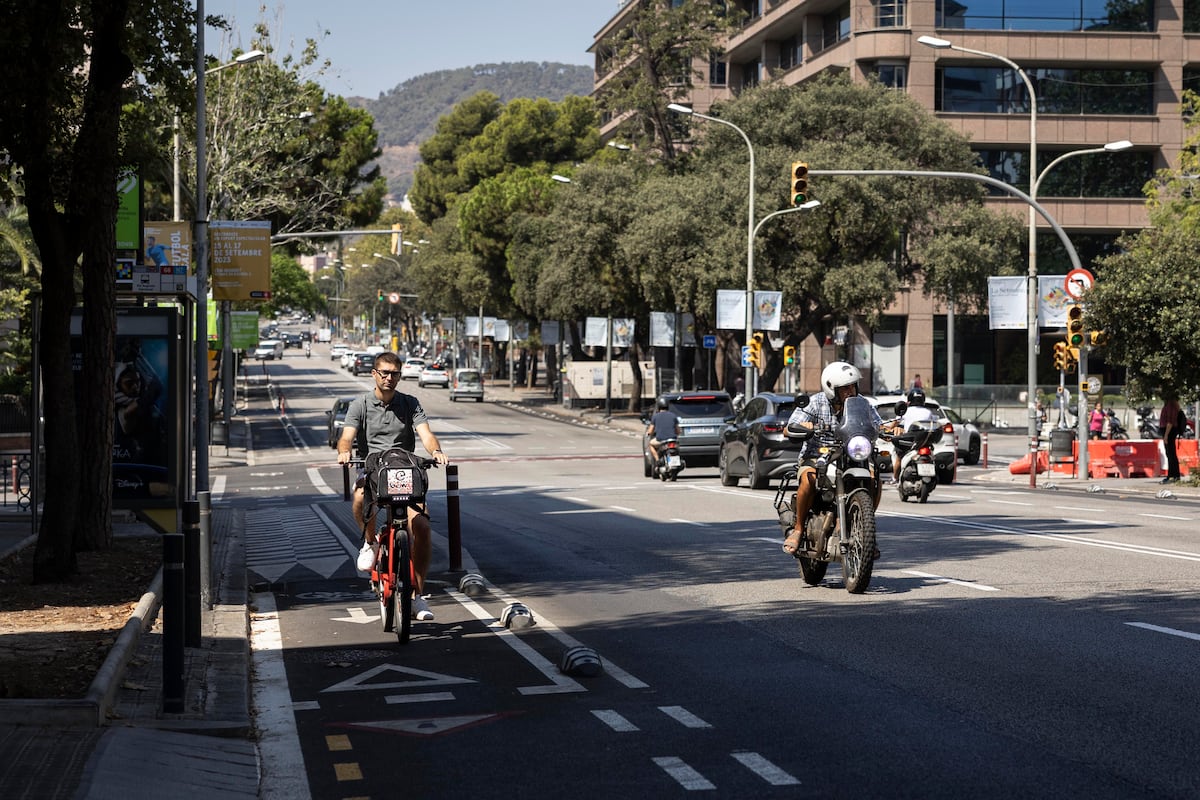 Jaume Collboni estudia trazados alternativos al polémico carril bici de