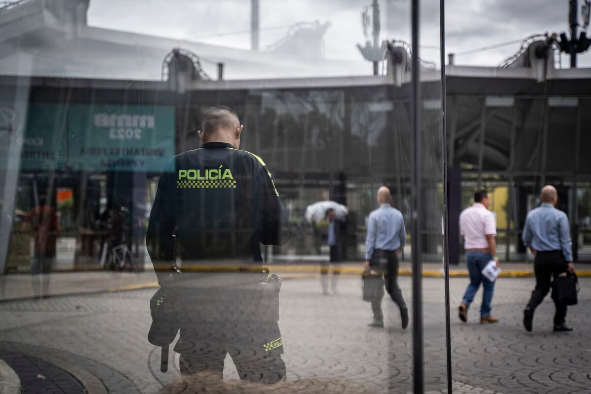 Ignorar Al Miedo O Encerrarse En Casa Las Respuestas De Los Bogotanos