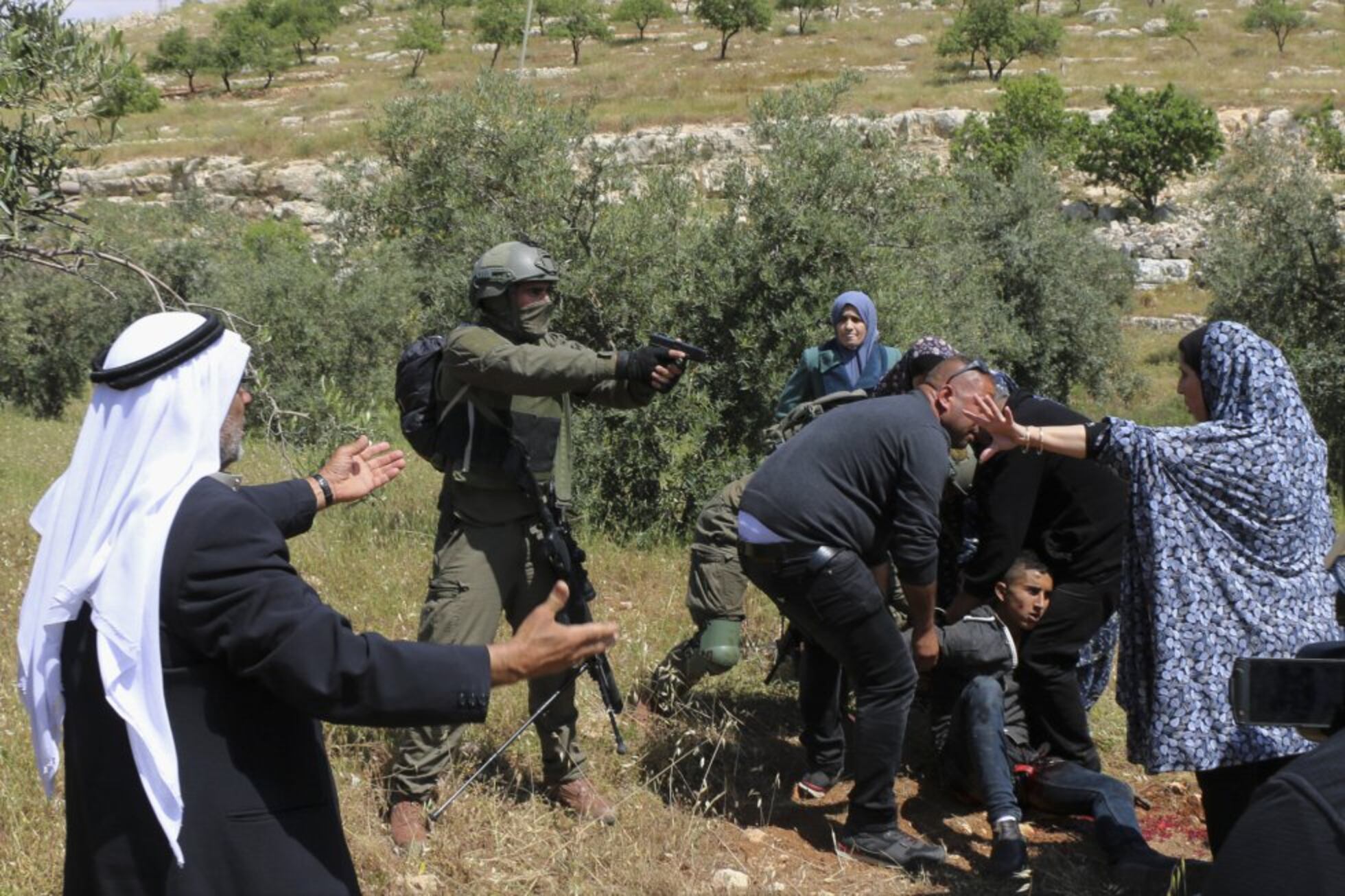 La Sangrienta Persecuci N De Soldados Israel Es A Un Adolescente