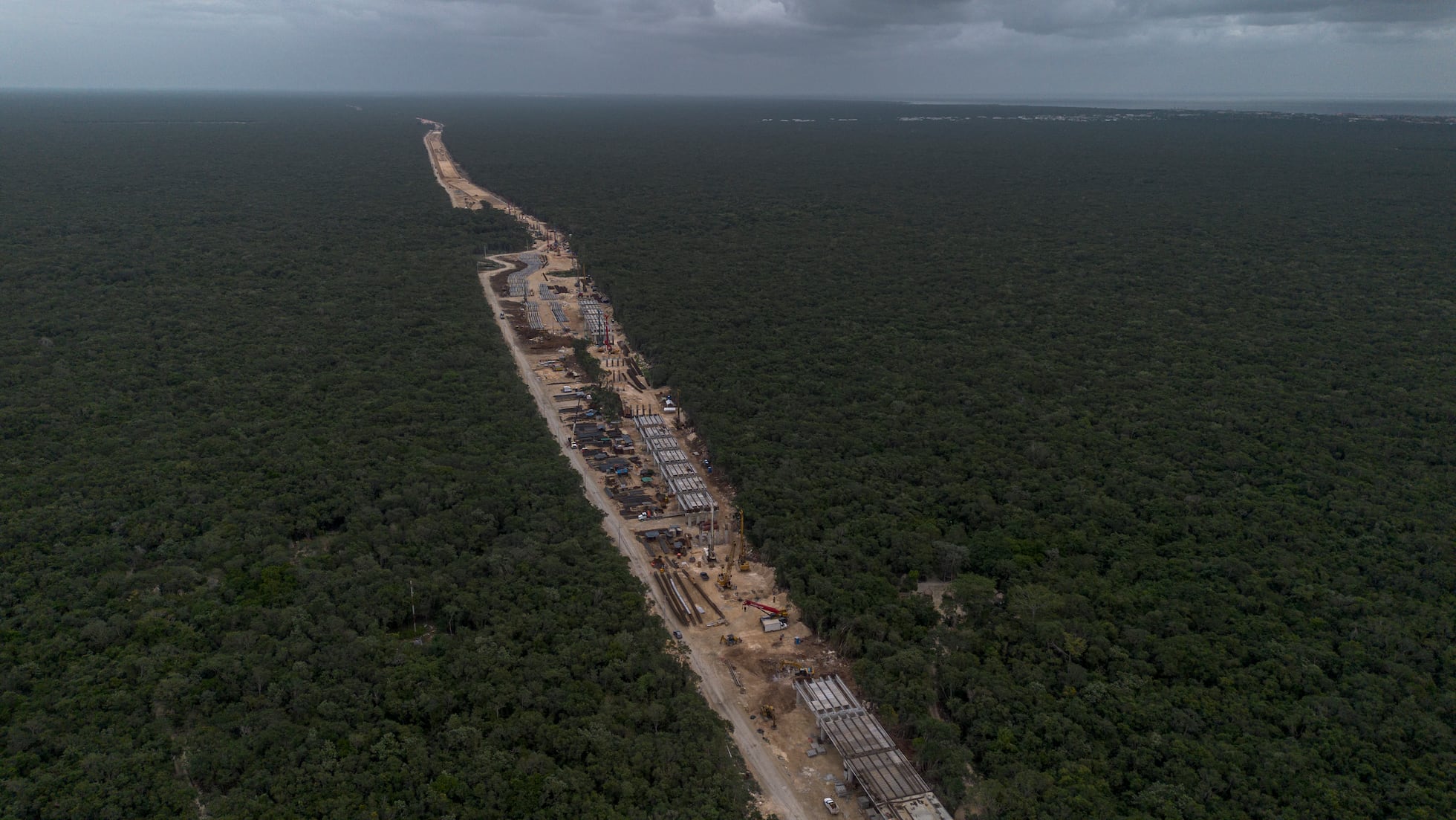 El Tren Maya Acuchilla El Sistema De Cuevas Y Cenotes De Quintana Roo