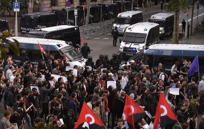 1 De Mayo Alternativo Con Fuerte Presencia Policial En Barcelona