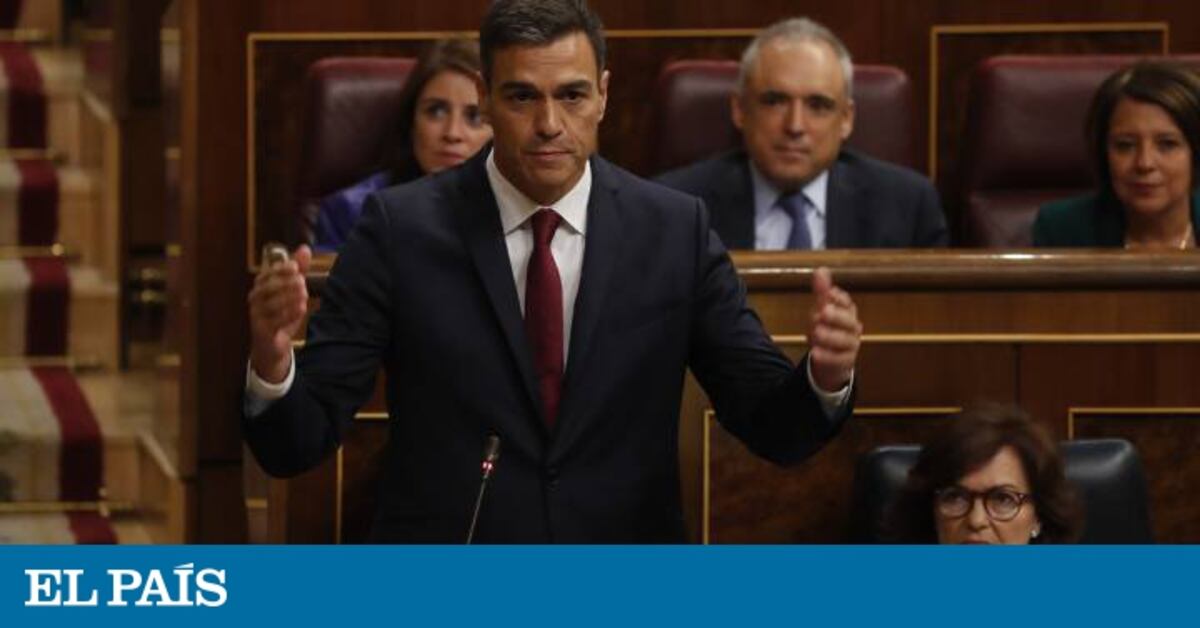 El PSOE demana la dimissió de Casado pel seu màster a la Rey Juan