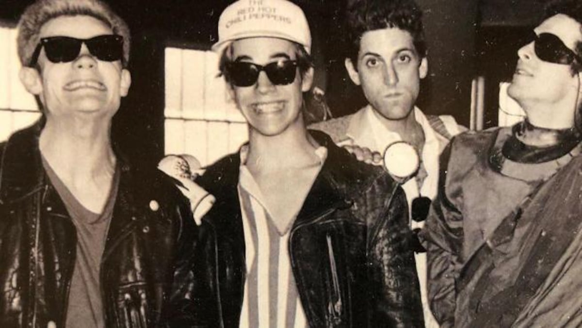 Muere a los años Jack Sherman exguitarrista de Red Hot Chili Peppers Cultura EL PAÍS