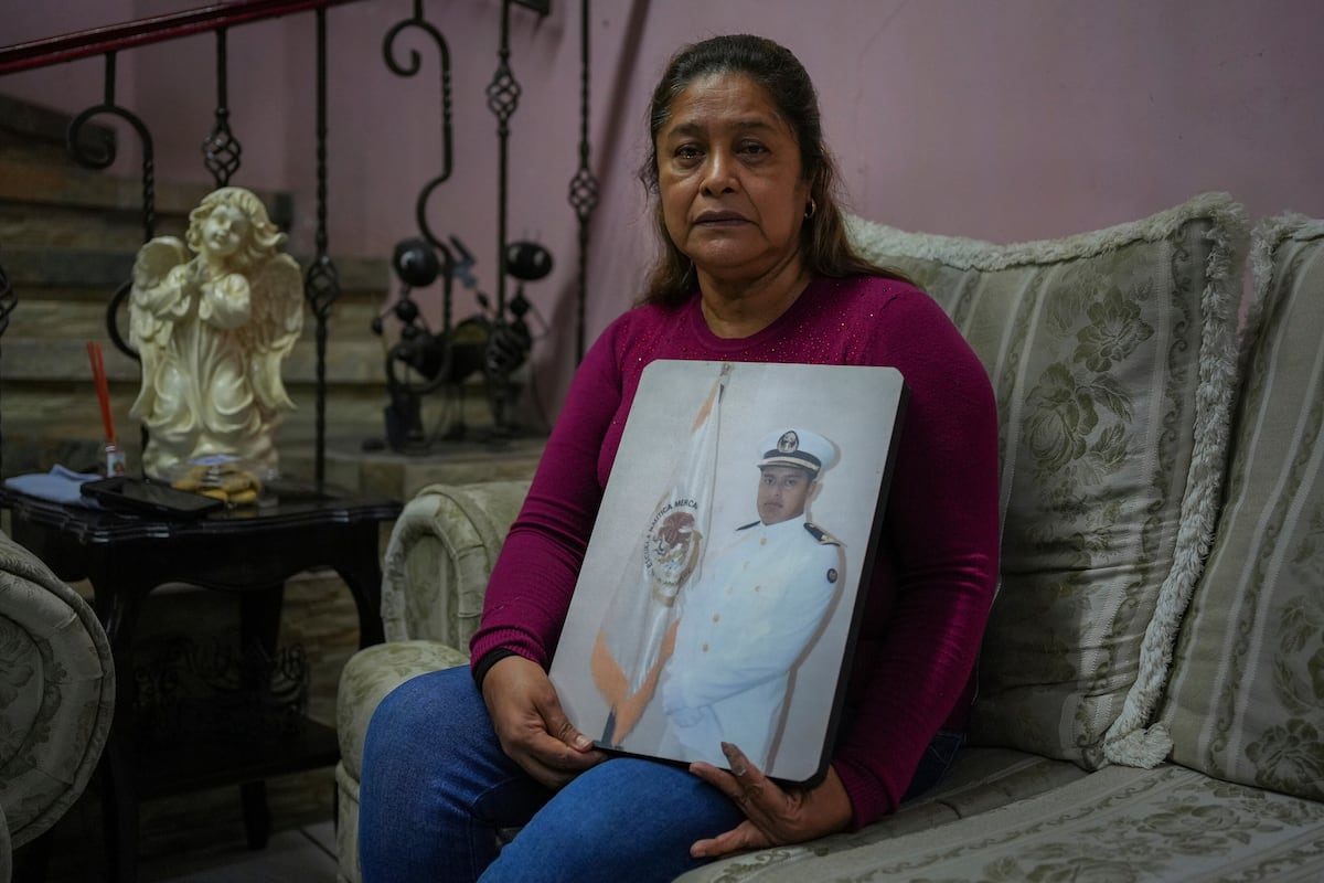 Arturo Zacar As La Familia Del Mexicano Secuestrado En El Mar Rojo