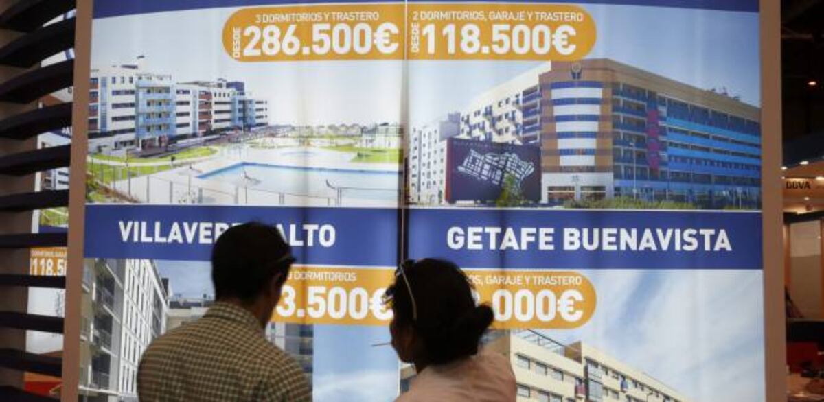 La compraventa de viviendas modera su ritmo de avance Economía