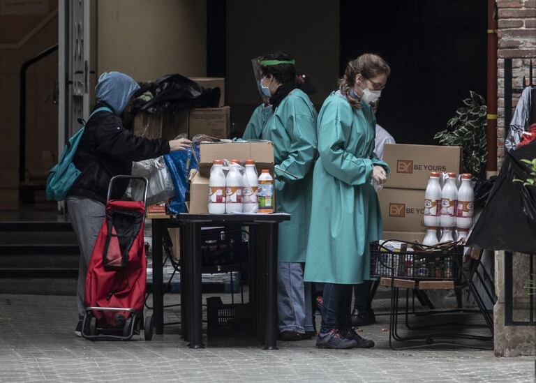 Reparto de alimentos en Madrid.