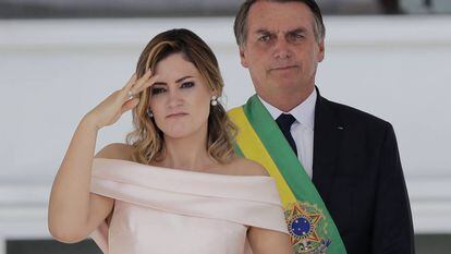 Jair Bolsonaro y su mujer, Michelle, durante la toma de posesión del presidente de Brasil.