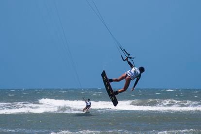 Brazilian Bruna Kajiya, at the world kitesurfing championship, held this week in Colombia.