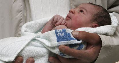 Un beb&eacute; nacido un hospital p&uacute;blico de Madrid. 