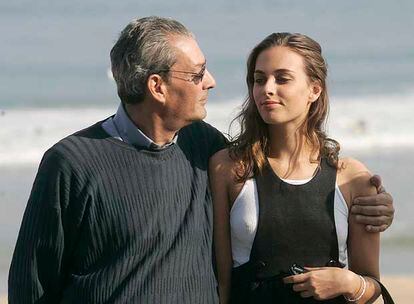 Paul Auster y su hija Sophie, que tiene un breve papel en <i>La vida interior de Martin Frost,</i> ayer en San Sebastián.