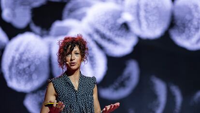 Emmanuelle Charpentier durante su intervención en el festival Starmus VI en Armenia.