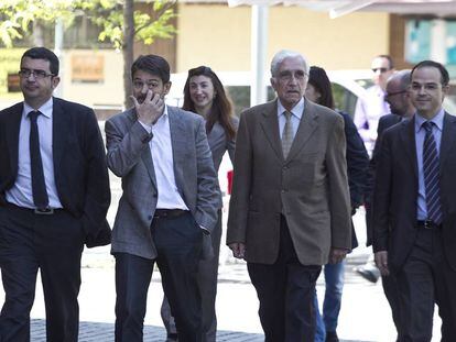 Francesc Sánchez, Oriol Pujol, Daniel Osácar y Jordi Turull en la Ciudad de la Justicia en 2011.
