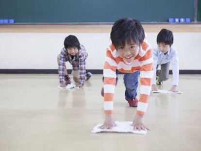 El  O-soji  es la actividad que realizan los niños de limpiar sus propias escuelas en Japón