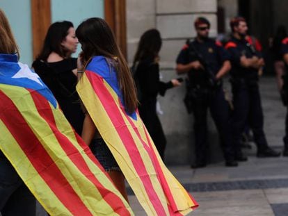 Concentració a la plaça de Sant Jaume.