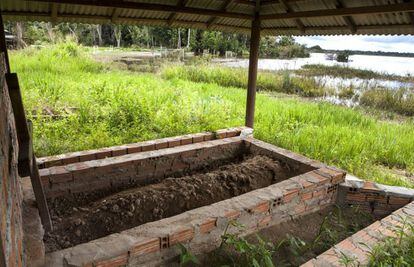 La sepultura de Jarliel, el juruna que murió ahogado en el río, se convirtió en el símbolo del colapso del mundo de los jurunas después de Belo Monte