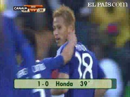 Un gol de Honda saca los colores a una Camerún irreconocible.<strong>Resúmenes y goles: <a href="http://www.elpais.com/deportes/futbol/mundial/videos/">Vídeos Mundial 2010</a></strong>