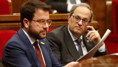 Aragonés y Torra, el pasado miércoles durante el pleno del Parlament. 