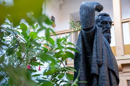 Estatua de Gonzalo Jiménez de Quesada en el Museo de Bogotá.