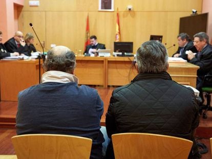 Comienzo del juicio en Ávila contra los dos acusados por caza ilegal de lobos como especie protegida.