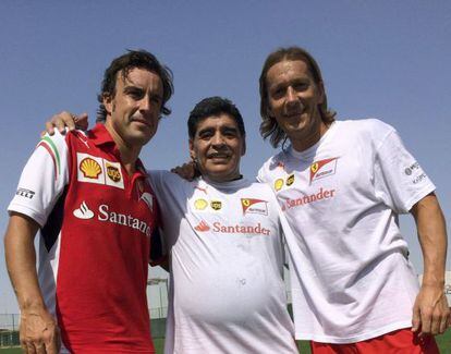 Maradona, junto a Alonso y Salgado