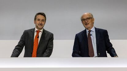 Josu Jon Imaz, CEO de Repsol, y Antonio Brufau, presidente no ejecutivo.
