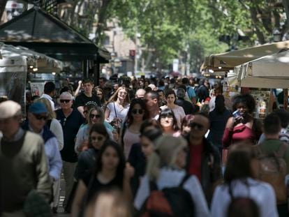 Turismo en la Rambla de Barcelona, esta semana.