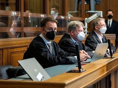 Los abogados defensores aguardaban este miércoles el veredicto, en el Tribunal Superior de Berlín.