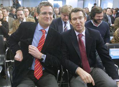 Antonio Basagoiti (izquierda) y Alberto Núñez Feijóo, candidatos del PP en Euskadi y Galicia, respectivamente.