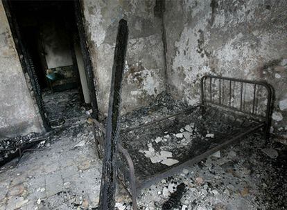 Interior de una de las casas destruidas por el incendio en La Palma.