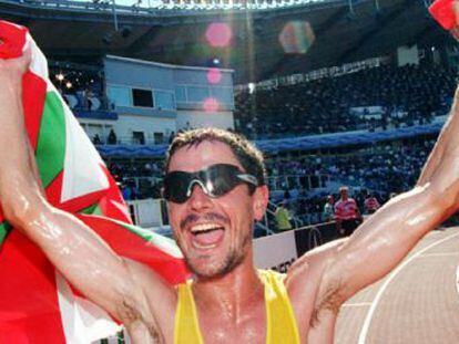 El atleta Martín Fiz tras proclamarse campeón mundial de maratón en Gotemburgo en 1995.