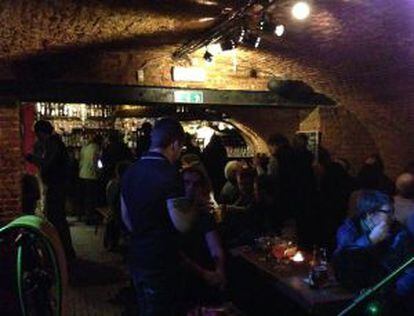 La Porte Noire, un bar subterráneo en un antiguo convento, en Bruselas.