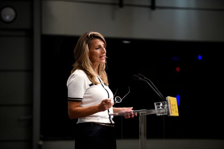 Yolanda Díaz, ministra de Trabajo, en rueda de prensa este lunes.