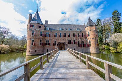 Castillo de Het Oude Loo, situado en la localidad de Apeldoorn a unos 100 kilómetros de Ámsterdam. 