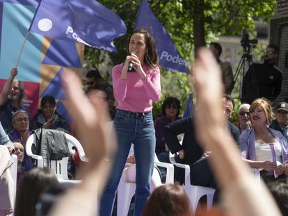La ministra de Derechos Sociales, Ione Belarra durante un acto electoral celebrado en la Plaza Pedro Zerolo de Madrid este sábado.