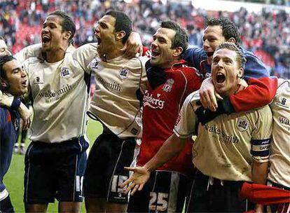 El Barnsley celebra la victoria ante el Liverpool