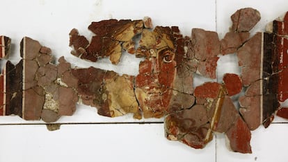 Rostro de mujer reconstruido en la casa de los Grifos del yacimiento romano de Complutum (Alcalá de Henares, Madrid).