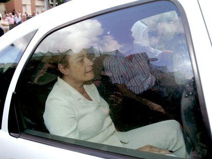 La alcaldesa de Telde, María del Carmen Castellano, en su llegada al juzgado en noviembre de 2006, cuando era concejala del municipio