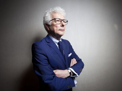 El escritor británico Ken Follett durante la entrevista.