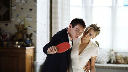 Jonathan Rhys Meyers y Scarlett Johansson en una imagen de 'Match point'.