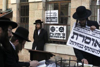 Judíos ultraortodoxos protestan contra las elecciones israelíes en Jerusalén.
