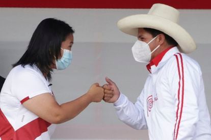 Los candidatos presidenciales de Perú, Keiko Fujimori y Pedro Castillo, en una imagen de mayo de 2021.