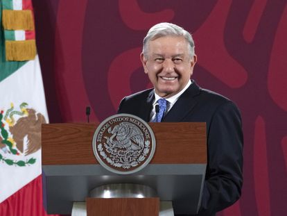 El presidente Andrés Manuel López Obrador durante su conferencia en Palacio Nacional este martes 8 de noviembre.