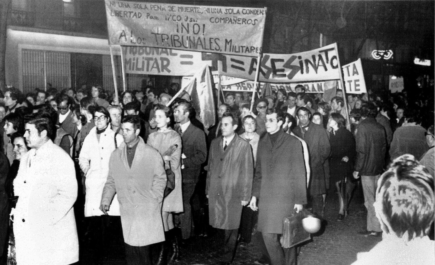 Manifestación en París contra el proceso de Burgos en 1970. / AP