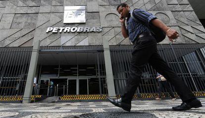 La fachada del corporativo de Petrobras en R&iacute;o de Janeiro.