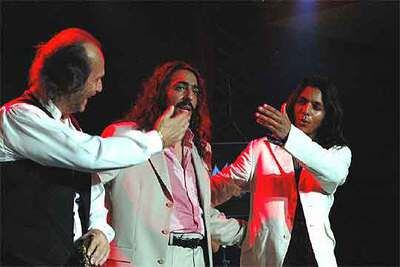 Paco de Lucía, Diego el Cigala y Farruquito, en la clausura del Festival de Montreux.