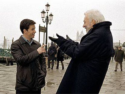 Mark Wahlberg, y Donald Sutherland, en <i>The italian job.</i>